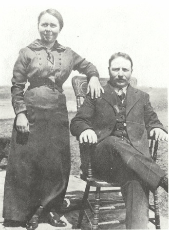 Mariska Debreczeni and Sándor Daku